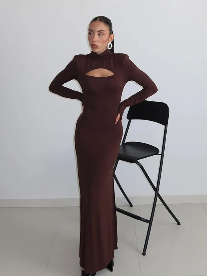 Vestido Longo com Recorte Frontal e Gola Alta – Carol Espaço Fashion