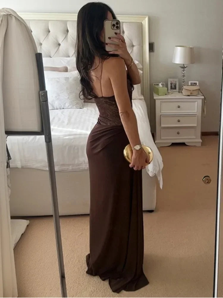 Vestido Longo Marrom Drapeado com Renda