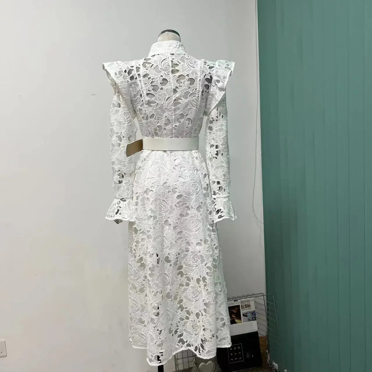 vestido , vestidomidi , vestidobranco , vestidobrancomidi , vestidomidibranco