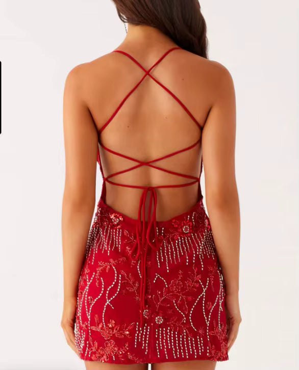 Vestido Curto Bordado com Pedrarias - Moda Praia l CAROL ESPAÇO FASHION