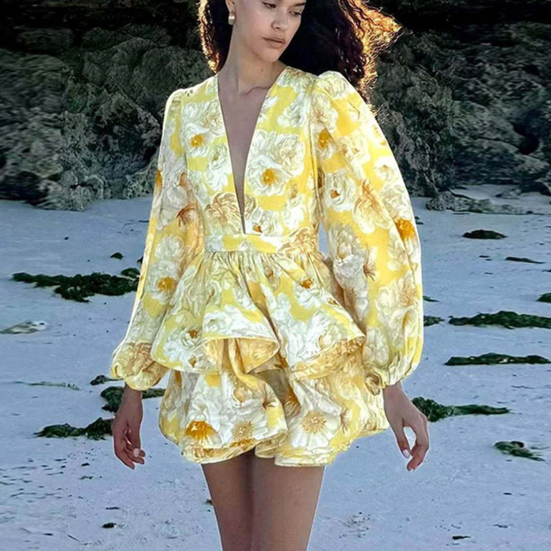 Vestido Curto Floral Babados