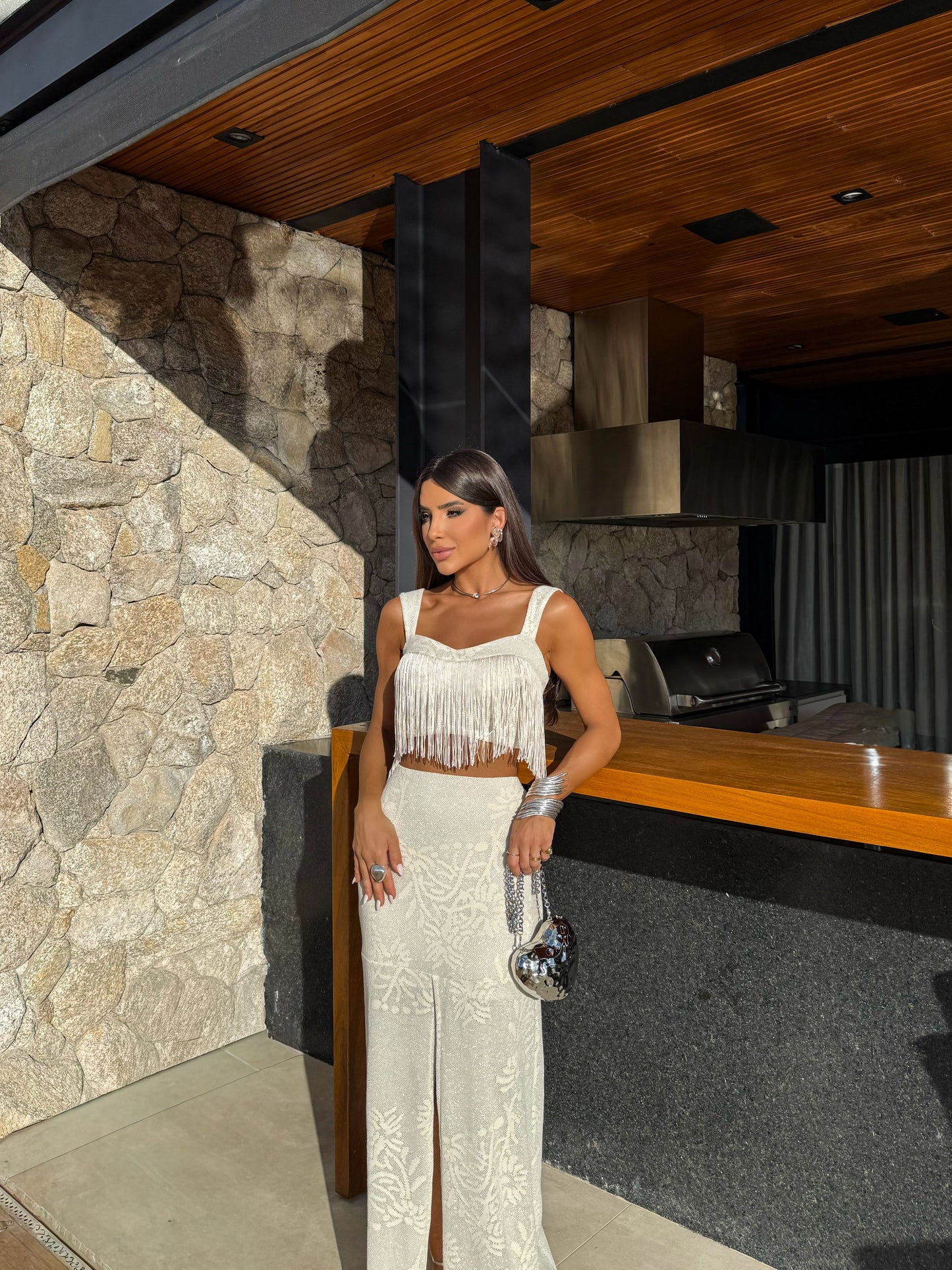 Conjunto Mirage  Cropped de Franjas e Saia Longa em Floral com Fenda