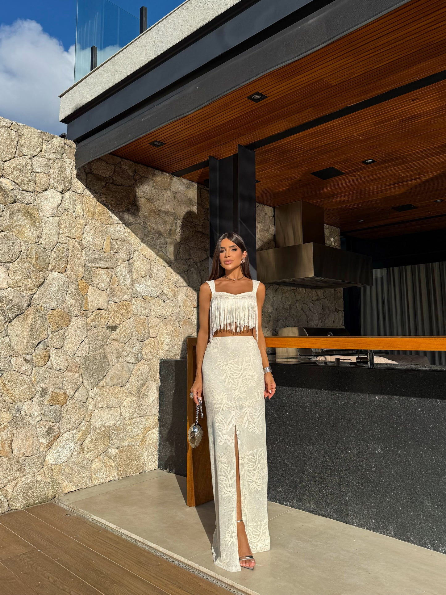 Conjunto Mirage  Cropped de Franjas e Saia Longa em Floral com Fenda