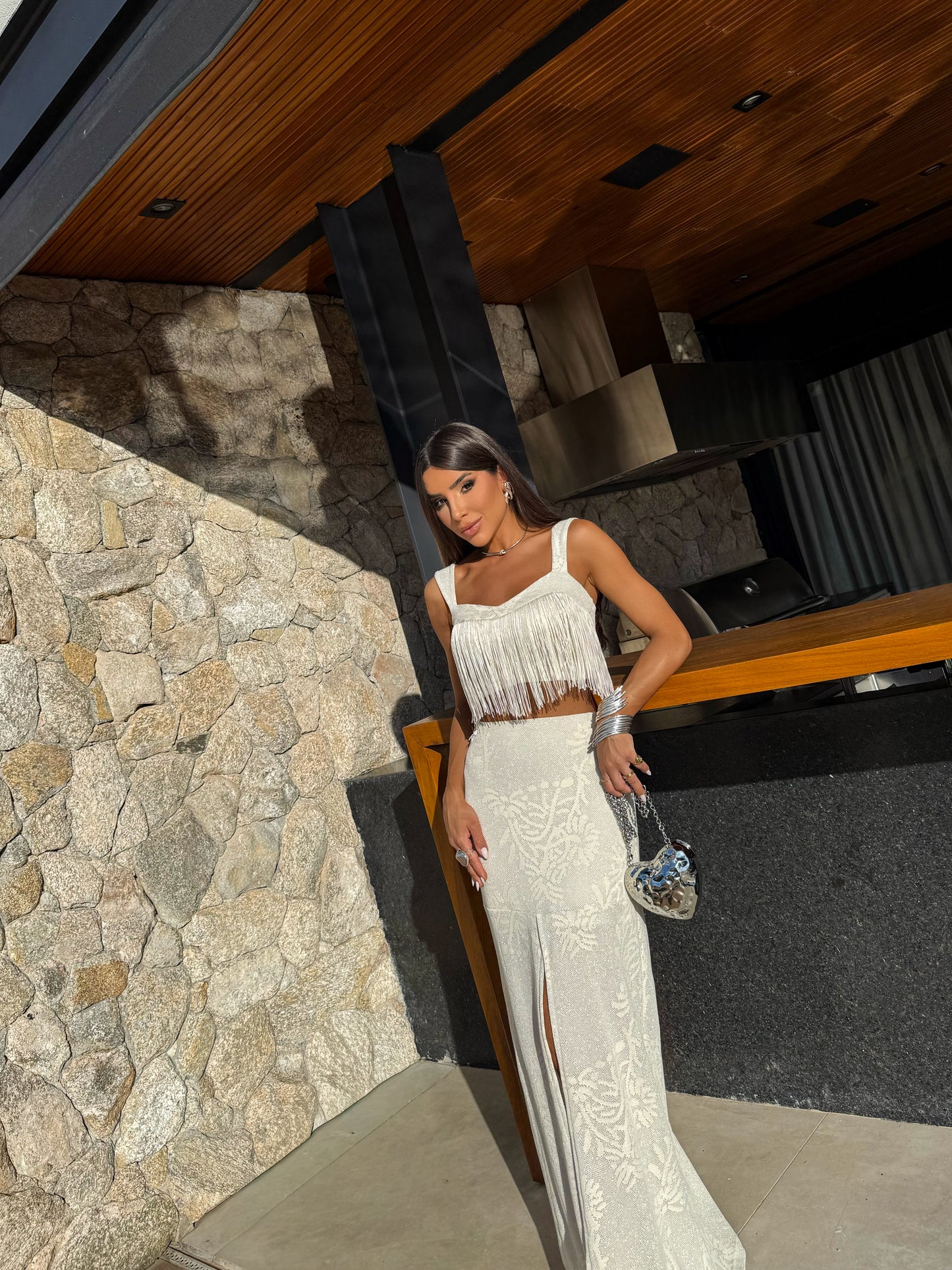 Conjunto Mirage  Cropped de Franjas e Saia Longa em Floral com Fenda