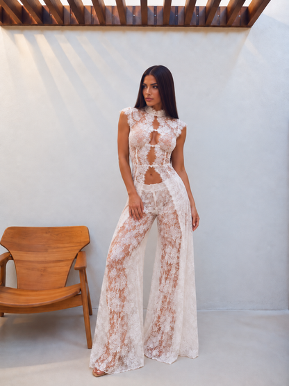 Conjunto em Renda com Blusa e Calça - Moda Festa l CAROL ESPAÇO FASHION