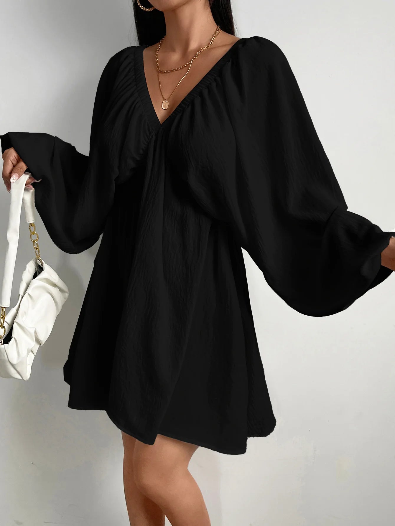 Vestido Curto Manga Bufante