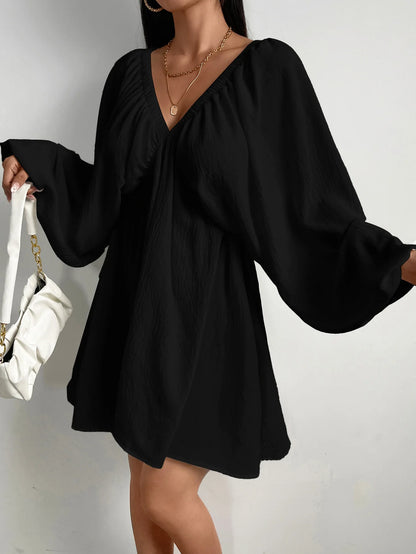 Vestido Curto Manga Bufante