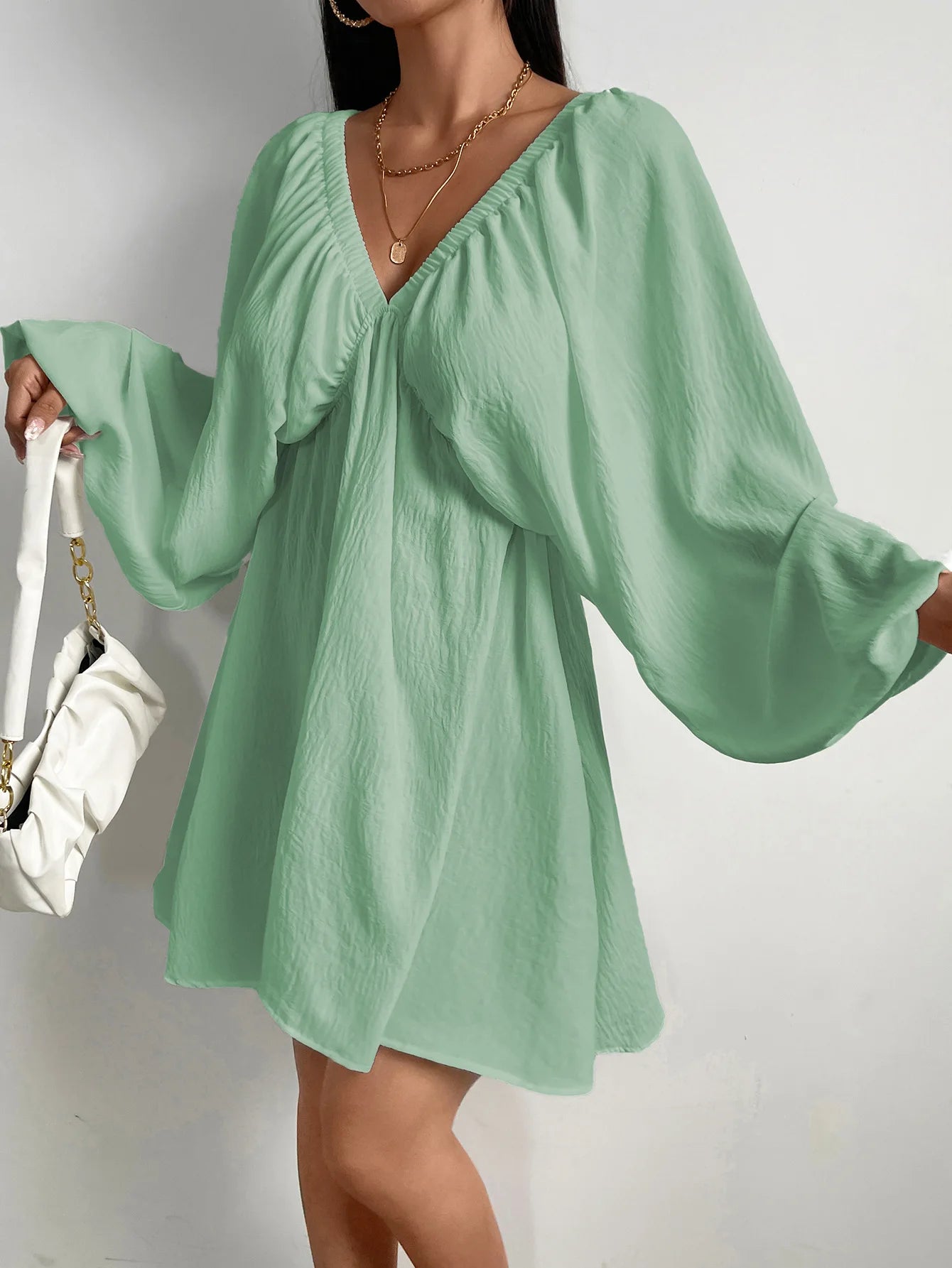 Vestido Curto Manga Bufante