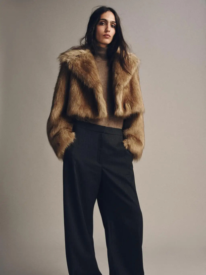 Jaqueta Cropped de Pelo Sintético Luxe