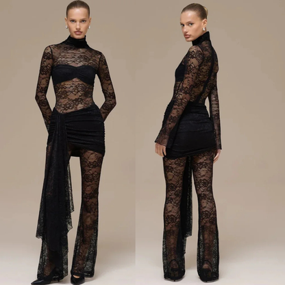 Macacão Longo em Renda com Transparência e Gola Alta - Moda Festa l CAROL ESPAÇO FASHION