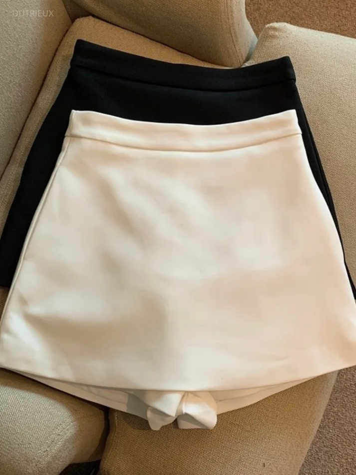 Short Saia Clothing