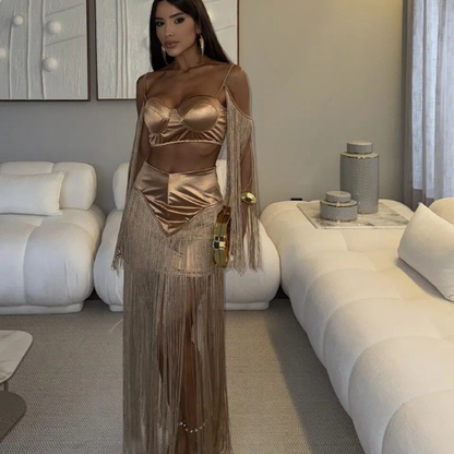 Conjunto Milos Dourado Luxo com Cropped Estruturado e Saia Longa de Franjas