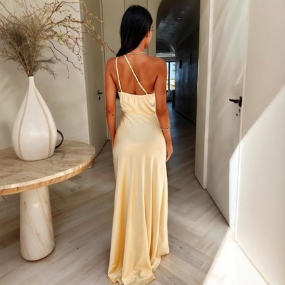 Vestido Longo Cetim Um Ombro com Fenda - Moda Festa l CAROL ESPAÇO FASHION