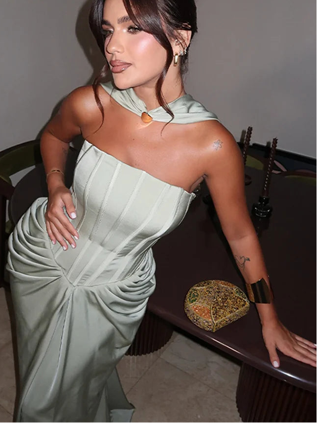 vestido , vestidofesta , vestidofestalongo , vestidolongo , vestidolongofesta , vestidoformatura , vestidomadrinha , vestidoelegante , vestidochick , vestidochique , vestidoverdementa