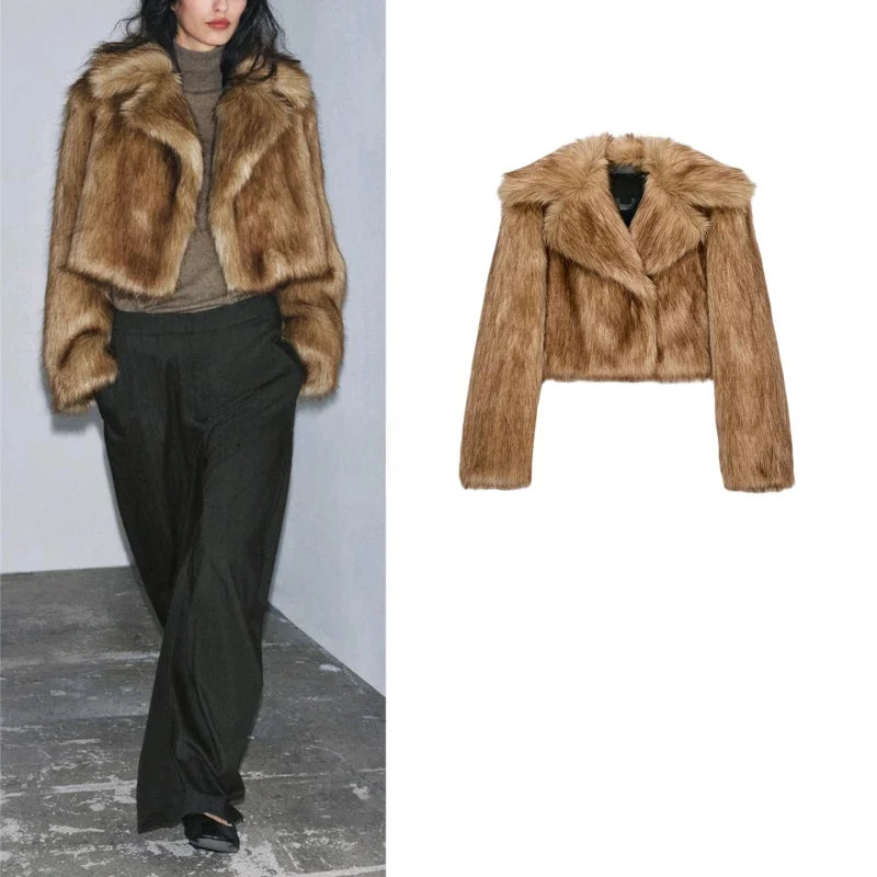 Jaqueta Cropped de Pelo Sintético Luxe