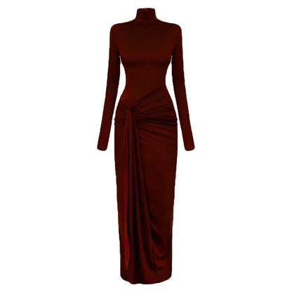 Vestido Longo Vinho com Gola Alta e Drapeado Lateral