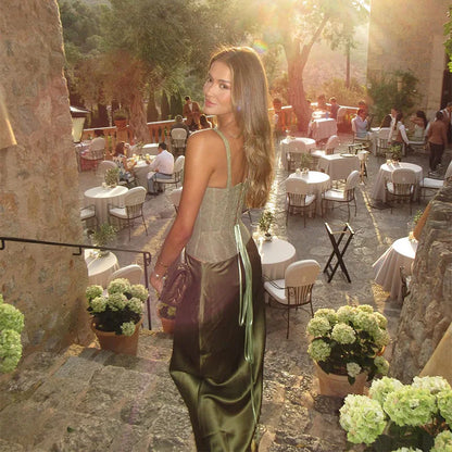 Conjunto Corset Rendado e Saia de Cetim Olive Lux - Moda Festa l CAROL ESPAÇO FASHION