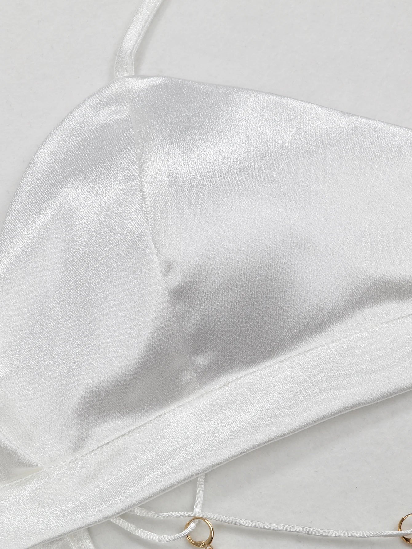 vestido , vestidofeminino , vestidocetim , vestidobranco , vestidocetimbranco , vestidocetimlongobranco
