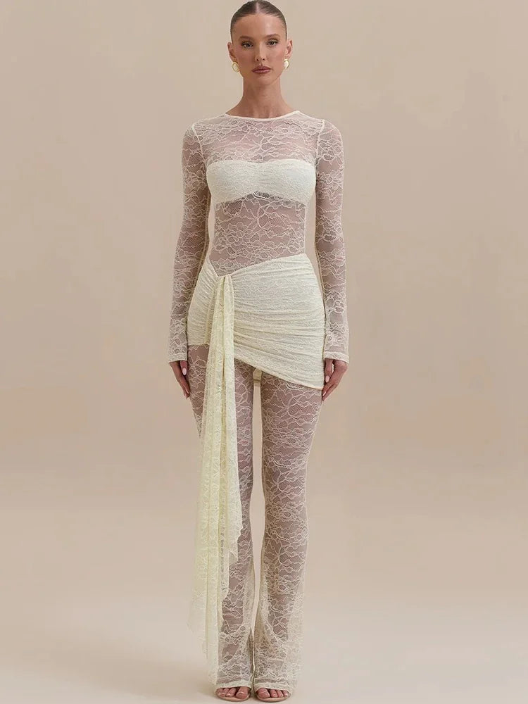 Macacão Longo em Renda com Transparência e Gola Alta - Moda Festa l CAROL ESPAÇO FASHION