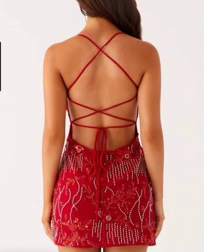 Vestido Curto Bordado com Pedrarias - Moda Praia l CAROL ESPAÇO FASHION