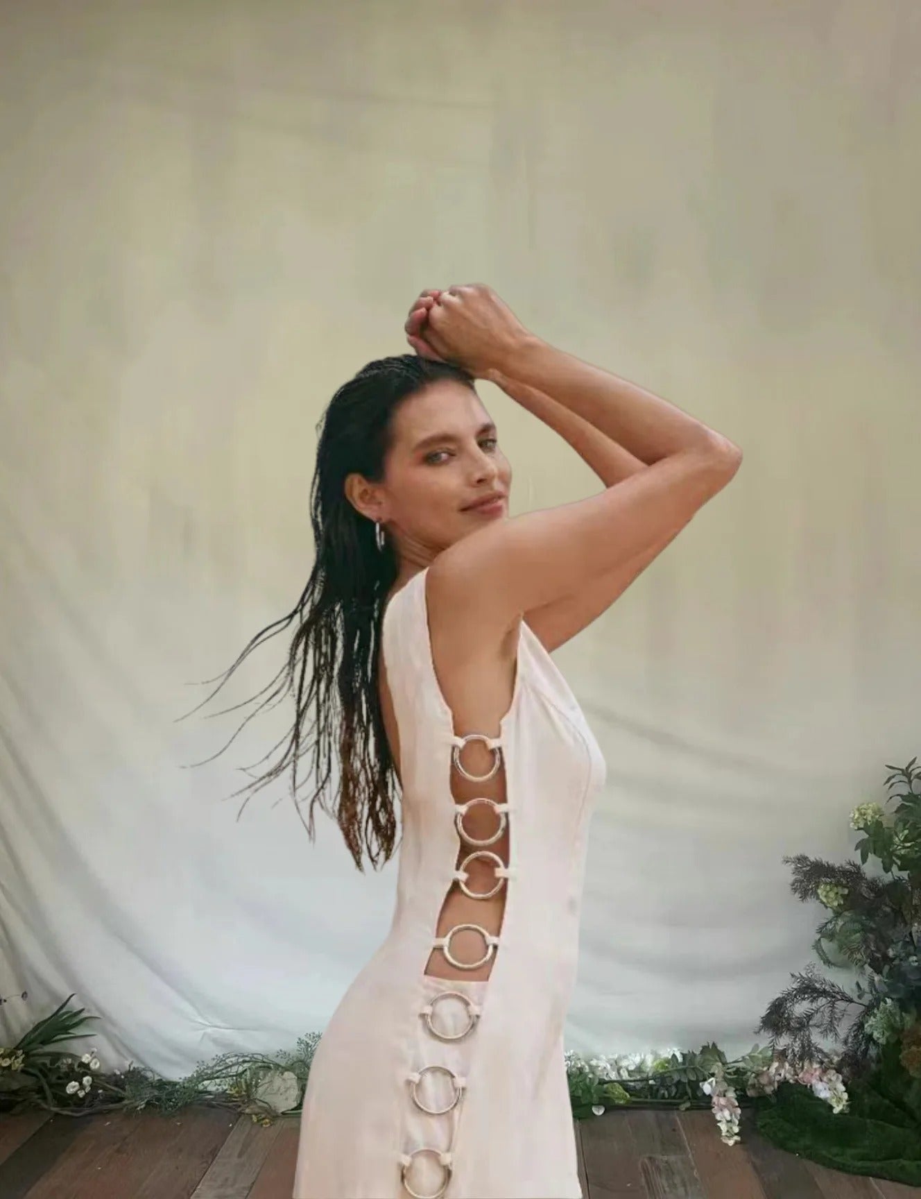 Vestido Longo Argolas Laterais