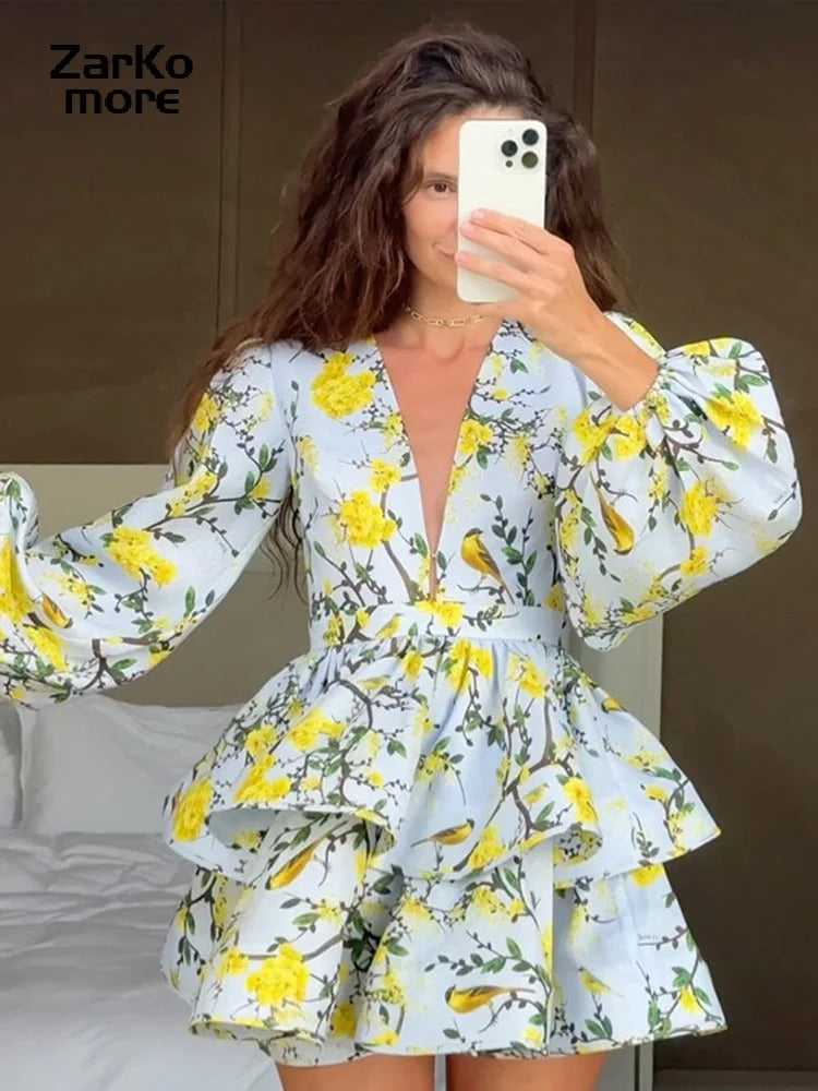 Vestido Curto Floral Babados