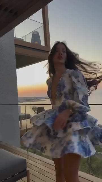 Vestido Curto Floral Babados