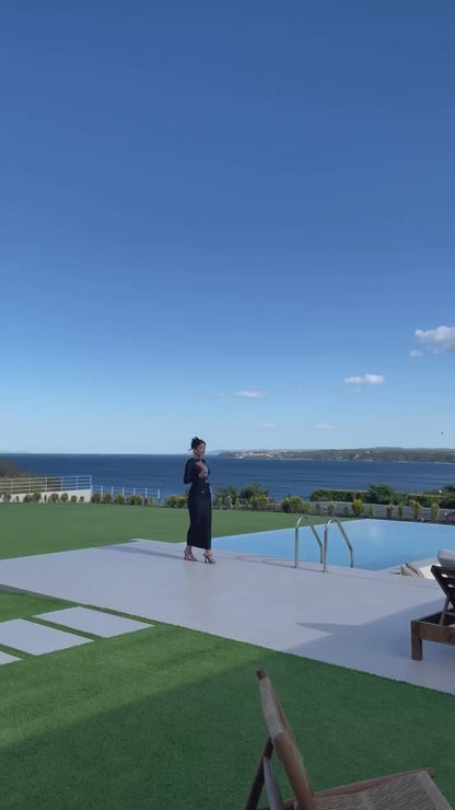 Vestido Longo Royal Cut-Out com Strass