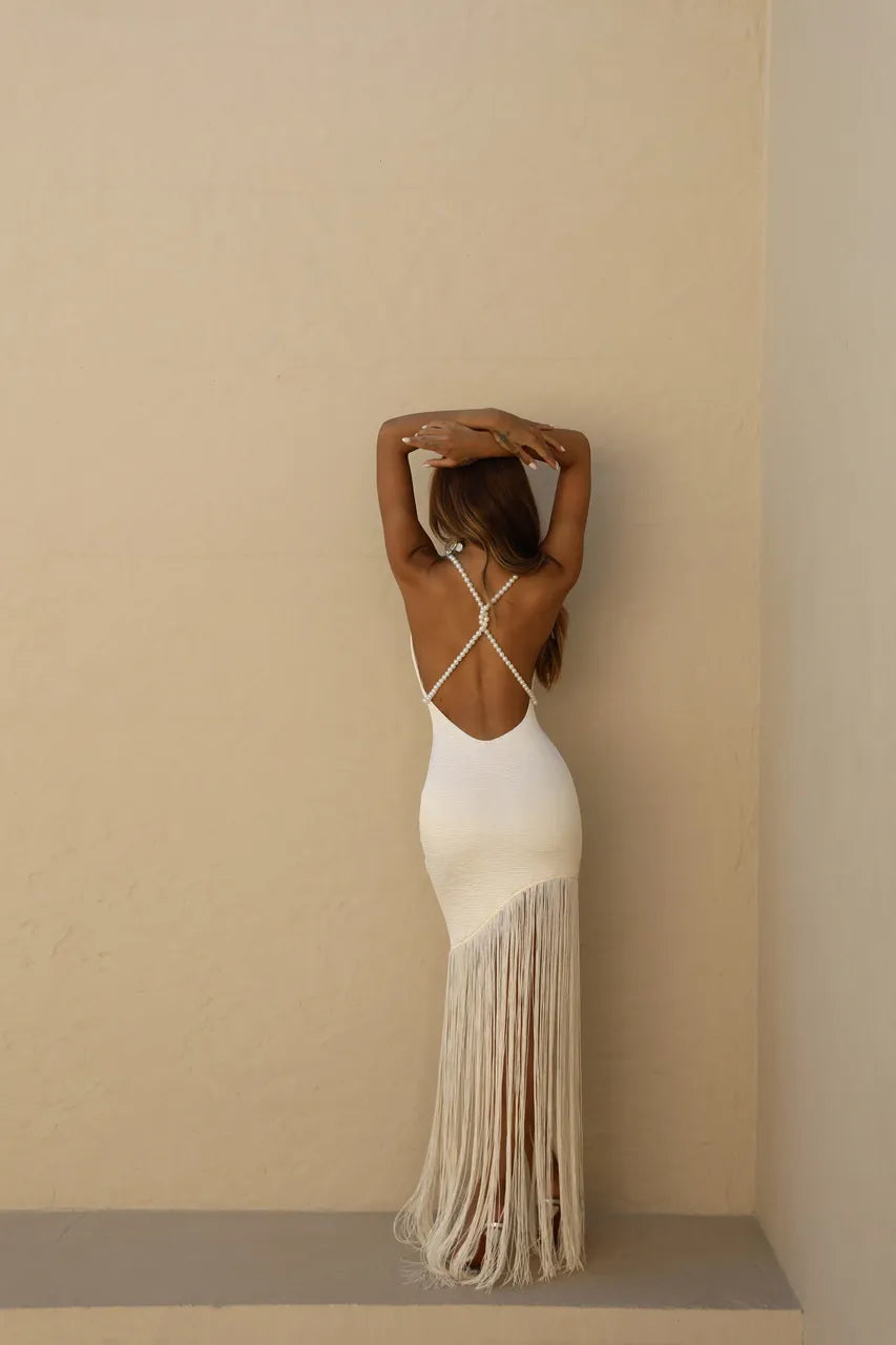 Vestido Pérola Longo com Franjas e Alças Peroladas