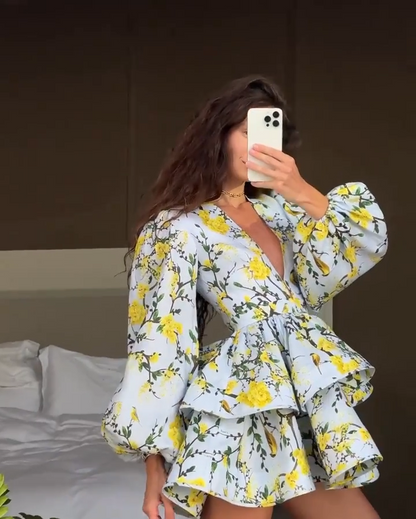 Vestido Curto Floral Babados